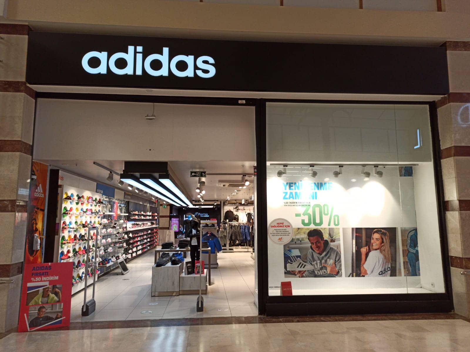 Adidas Adana mağazası real avm