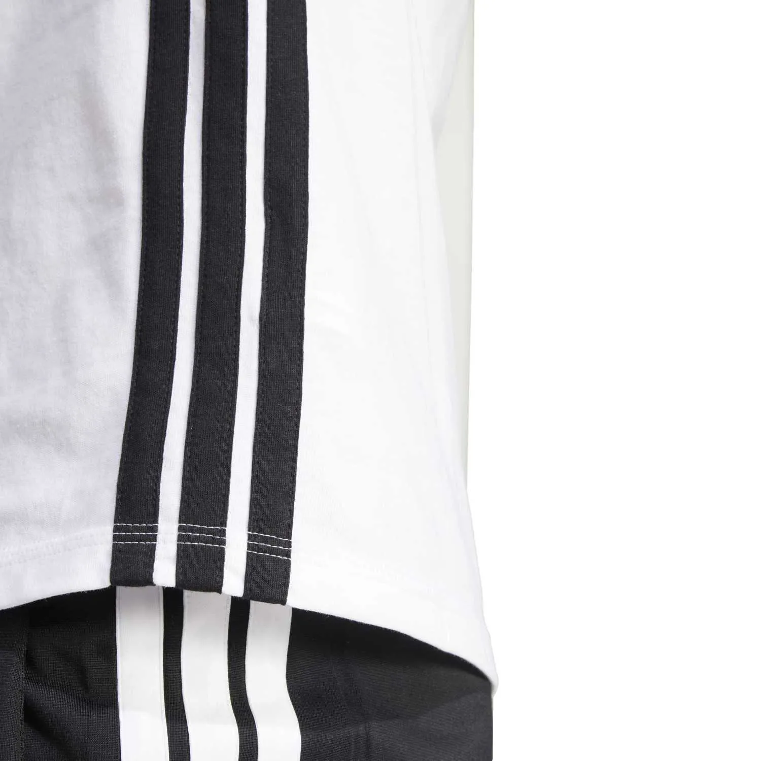 adidas Kadın 3 Şeritli Beyaz Essentials Tişört JD0844 - Görsel 3