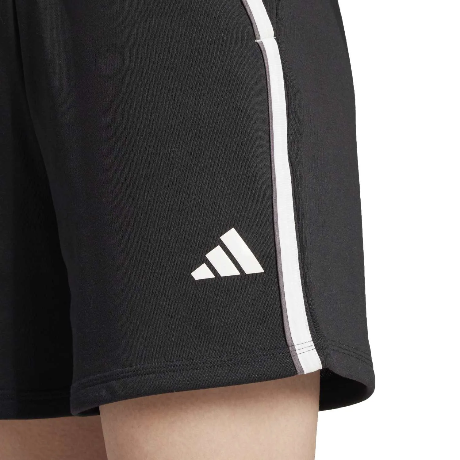 adidas Kadın Spor Şort JG6215 - Görsel 4
