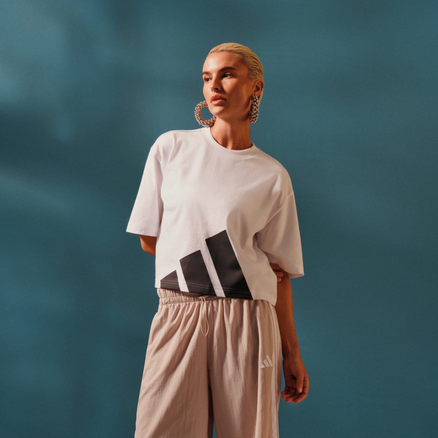 adidas Kadın Basic Spor Tişört JG8737