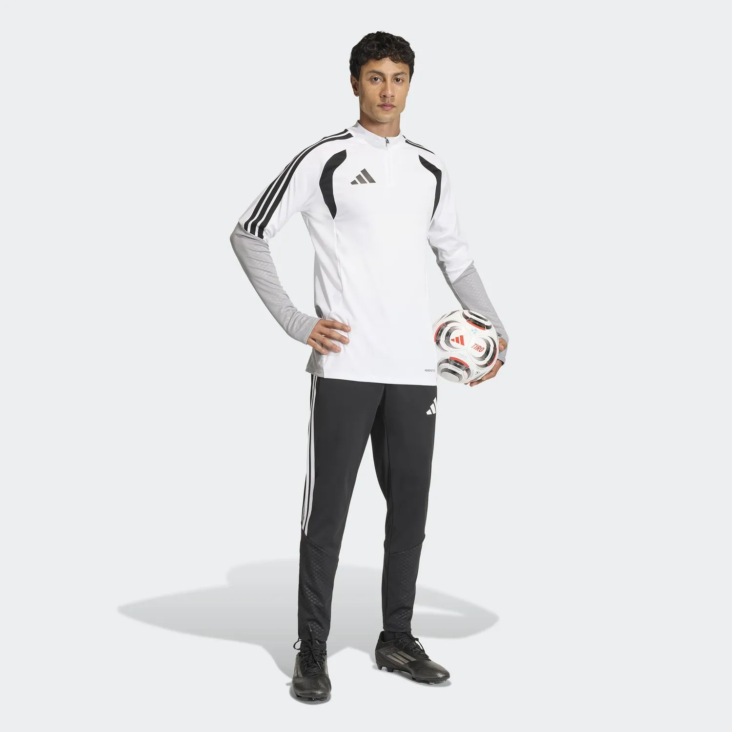 adidas Erkek Tıro26 Competıtıon Training Eşofman Altı KA5119 - Görsel 4