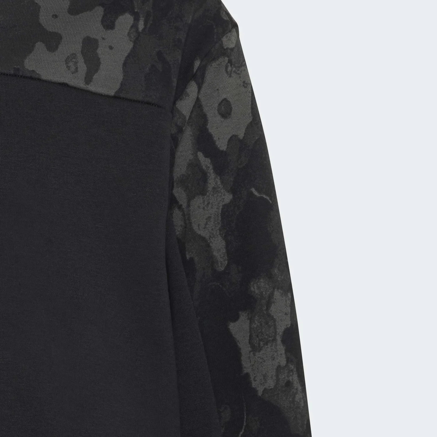 adidas Çocuk Kamuflaj Desenli Sweatshirt KC9710 - Görsel 4