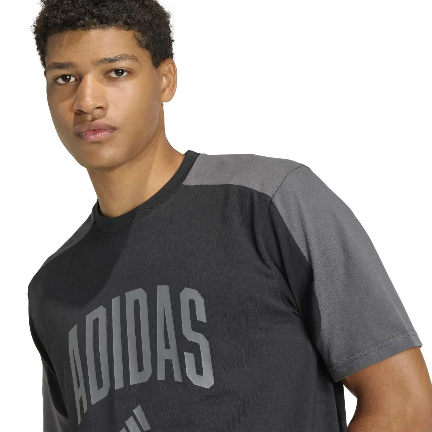 adidas Erkek University Tişört KD0068 - Görsel 3
