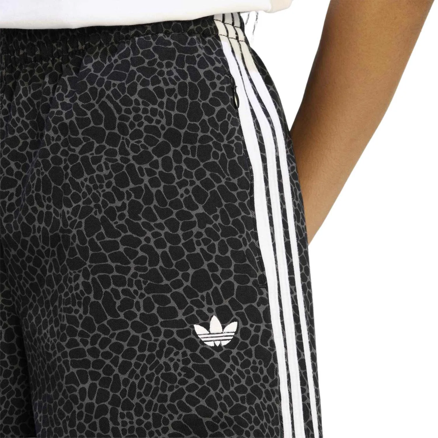adidas Kadın Fırebird Siyah Oversize Denim Pantolon KD2816 - Görsel 4