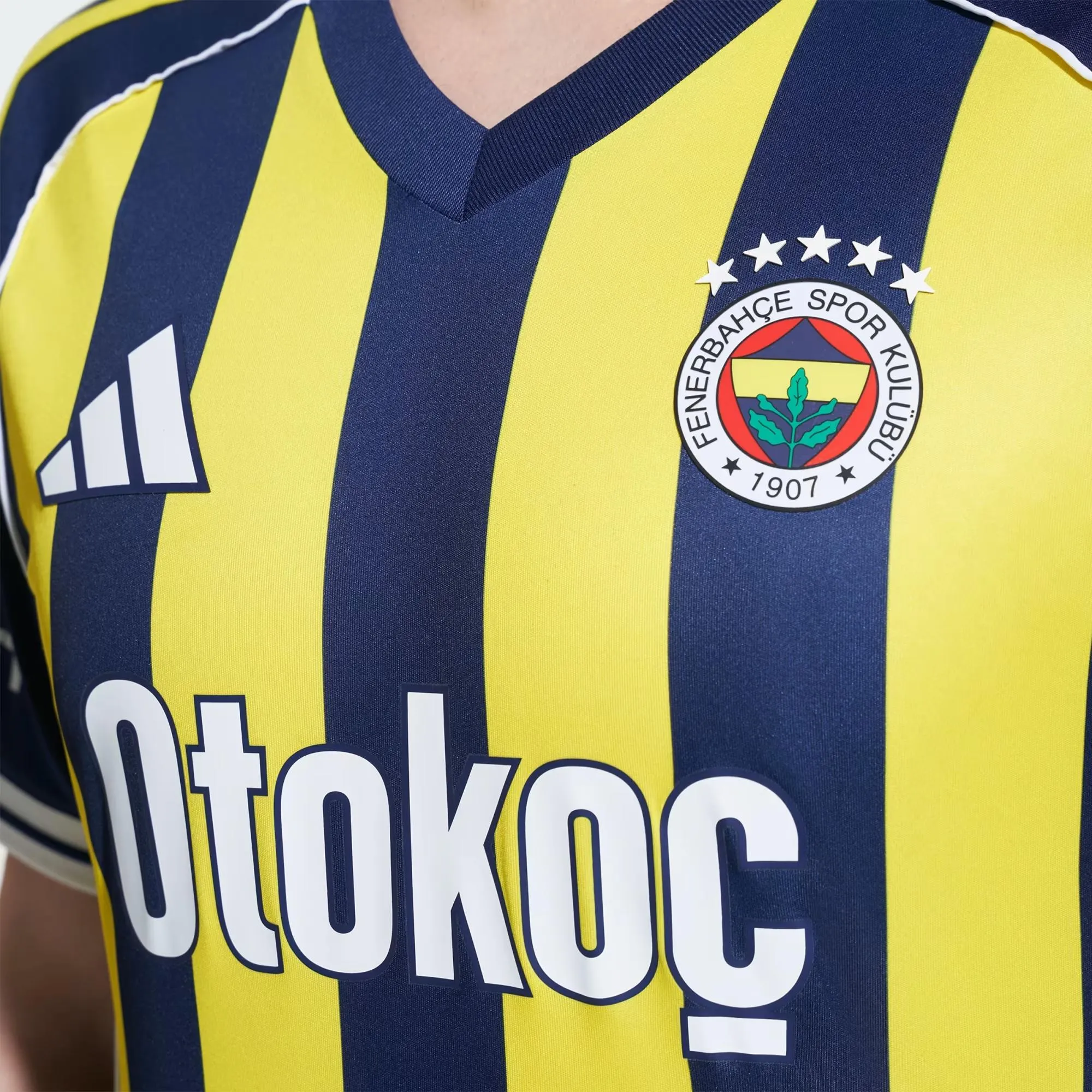 Adidas Çubuklu Fenerbahçe Forması 25/26 İç Saha KD7282 - Görsel 4