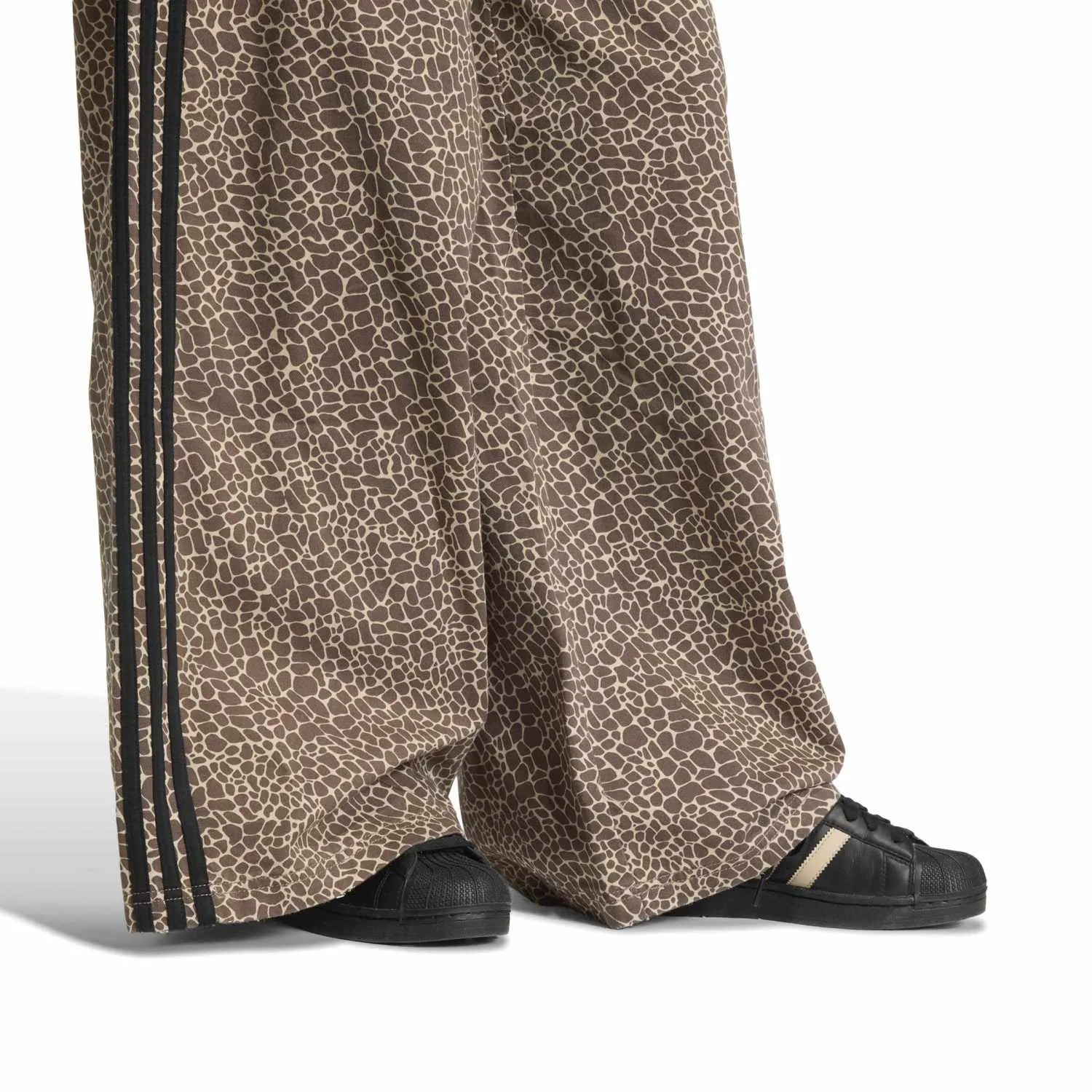 adidas Kadın Firebird Oversized Denim Pantolon KD8811 - Görsel 3