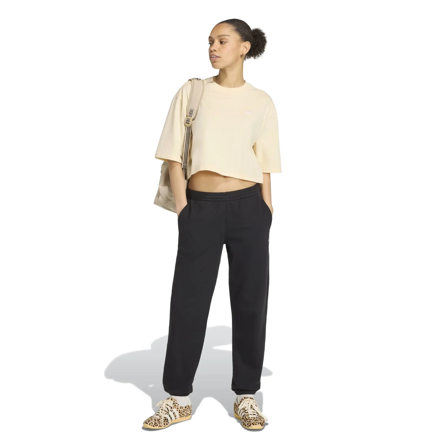 adidas Kadın Essentials Crop Tişört KR3594 - Görsel 4